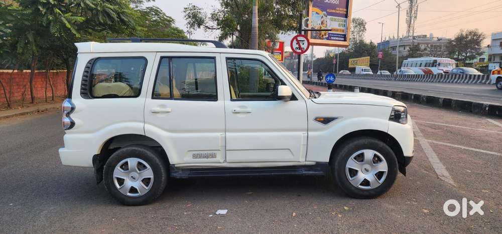 Mahindra Scorpio S6 Plus 8 Seater, 2015, Diesel
