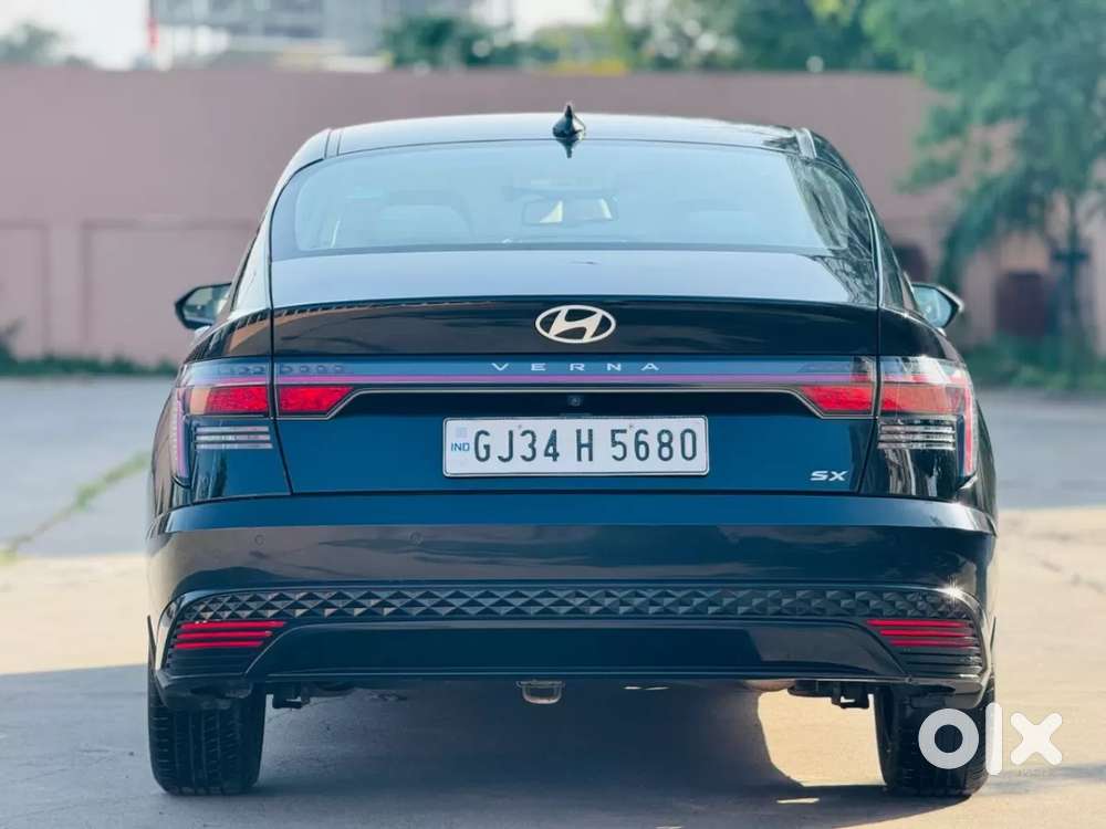 Hyundai Verna 1.5 Sx (o) Vtvt Ivt, 2023, Petrol