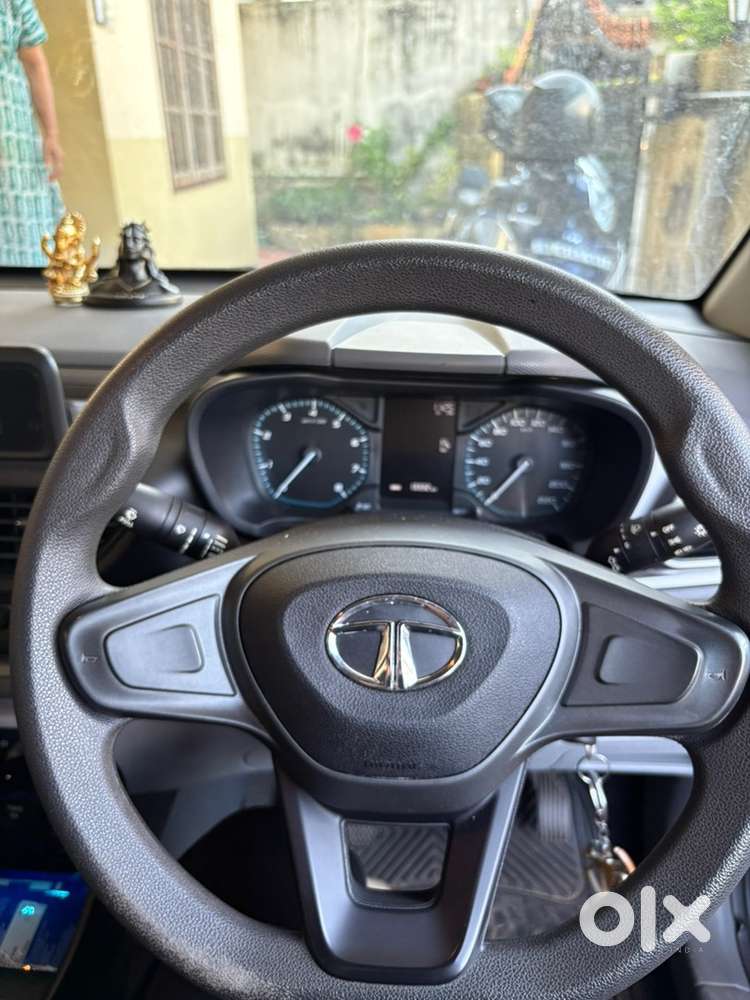 Tata Altroz 1.2 Petrol 2021