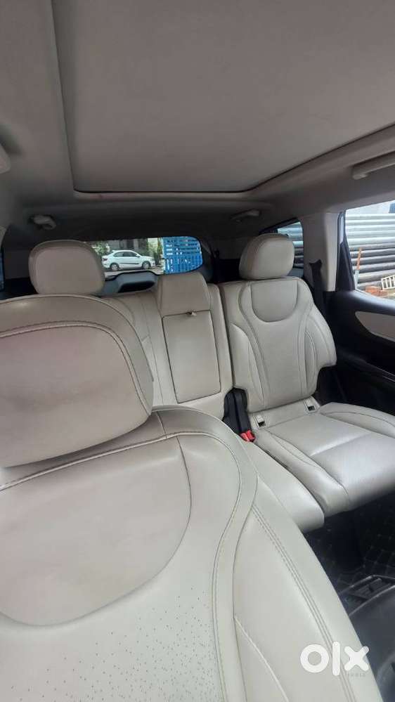 Mahindra Xuv700 2.2 Ax 7 Diesel Mt Str, 2025, Diesel