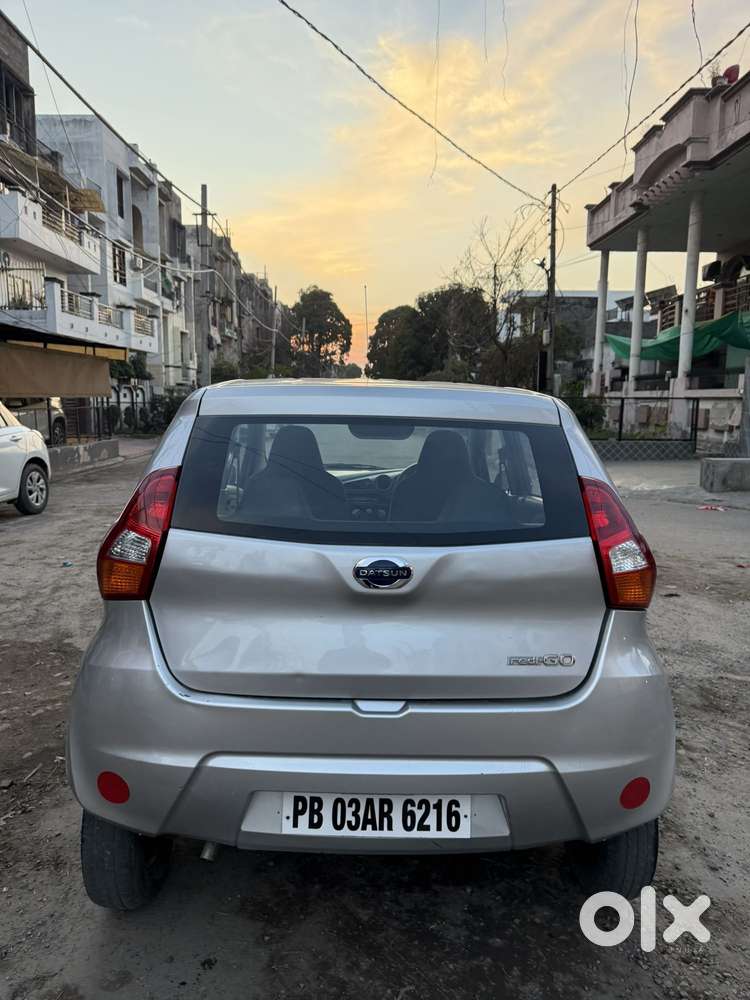 Datsun Redigo T Option, 2016, Petrol