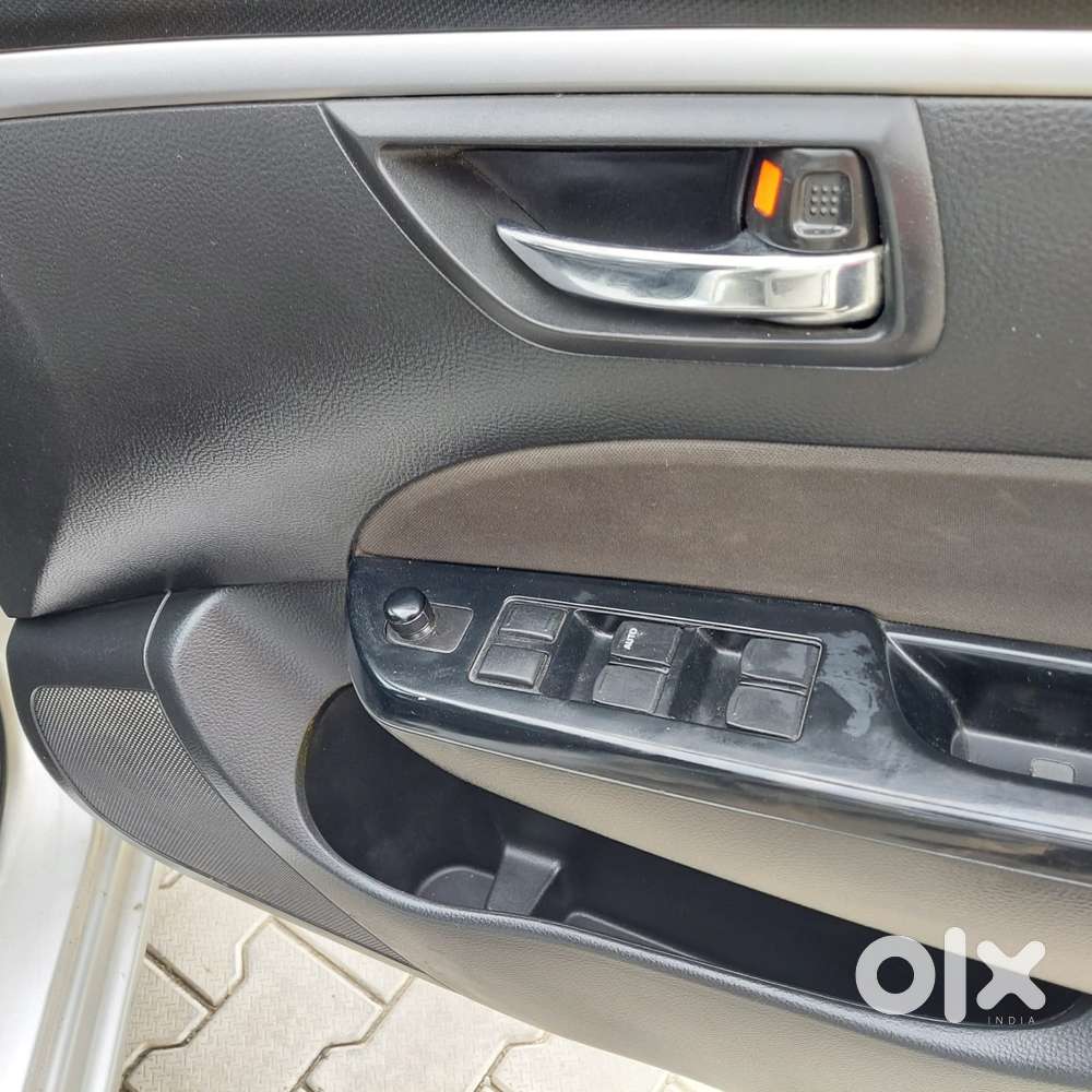 Maruti Suzuki Swift Vvt Zxi, 2013, Petrol