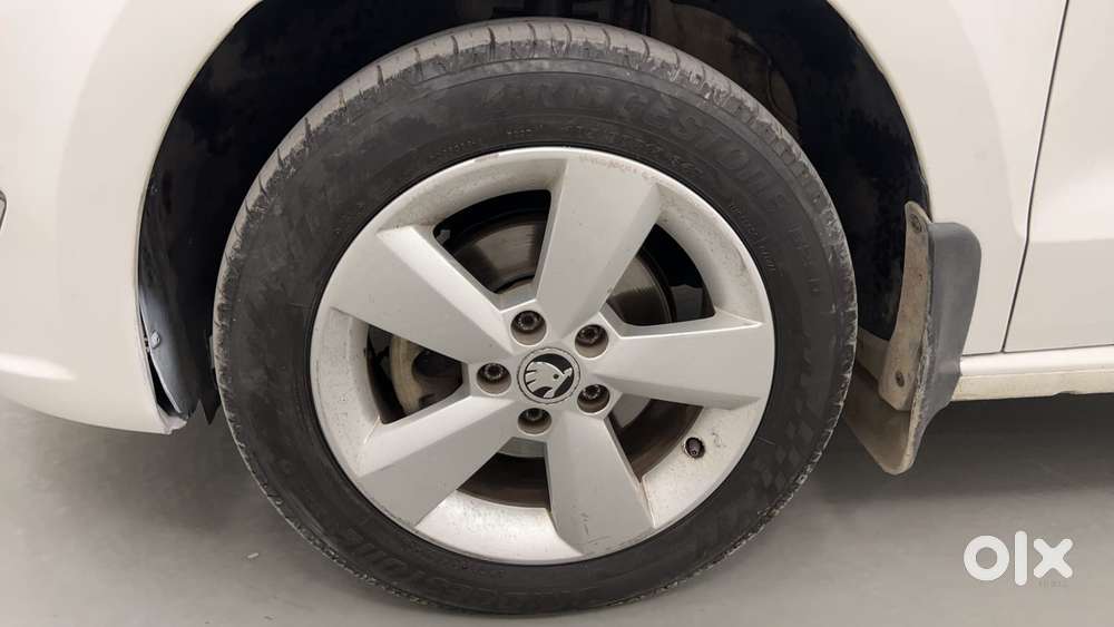 Skoda Rapid [2016-2021] 1.6 Mpi Style Plus, 2016, Petrol