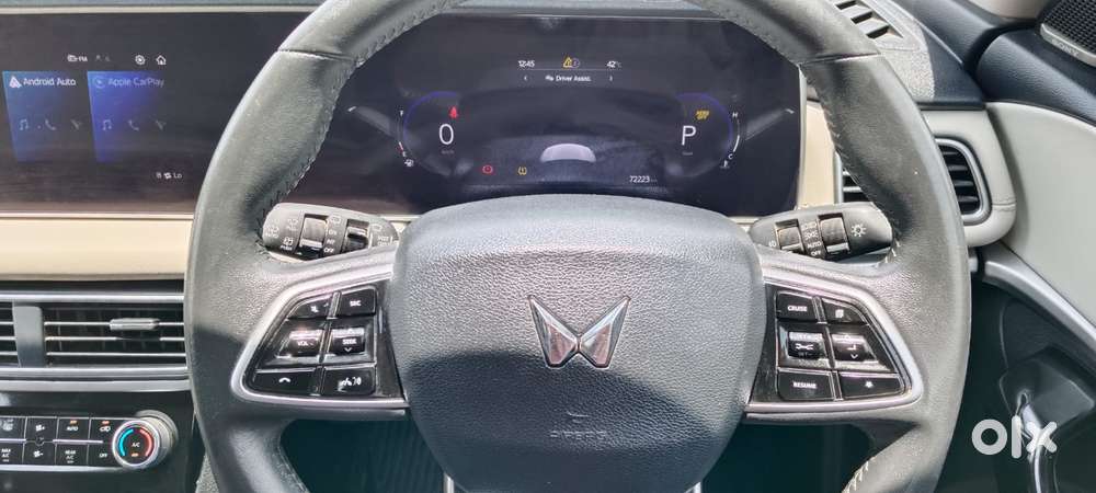 Mahindra Xuv700 2.2 Ax 7 Diesel At Str, 2023, Diesel