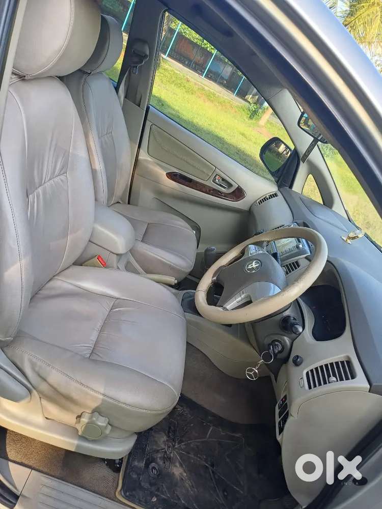 Toyota Innova November 2013 Vx Type4