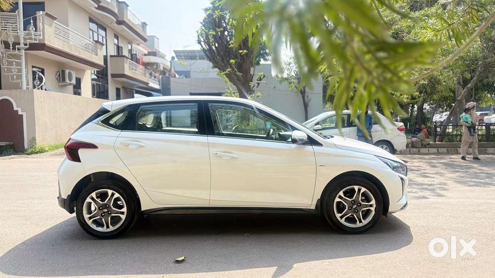 Hyundai New I20 2024 Petrol 22000 Km Driven