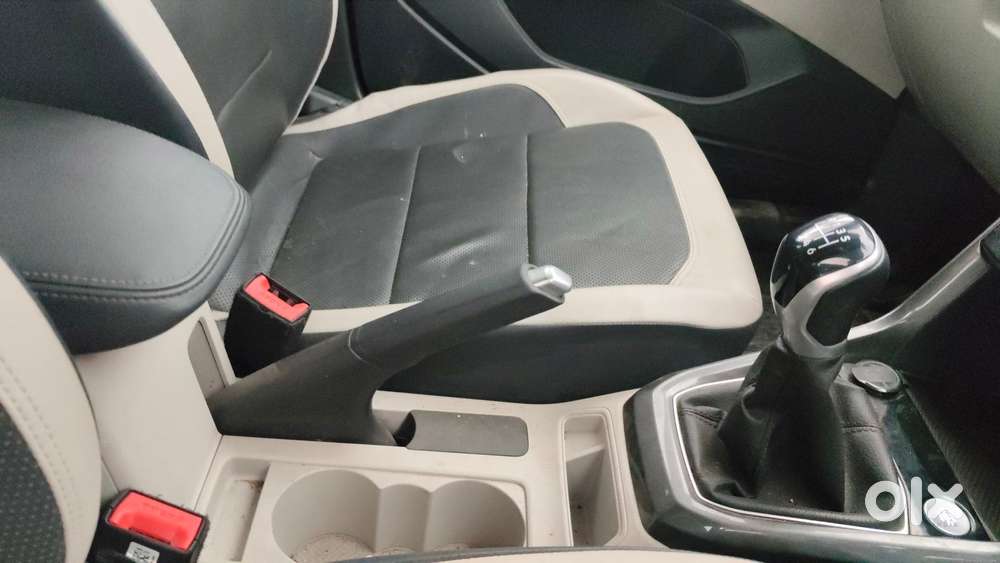 Volkswagen Taigun 1.0 Tsi Topline, 2022, Petrol