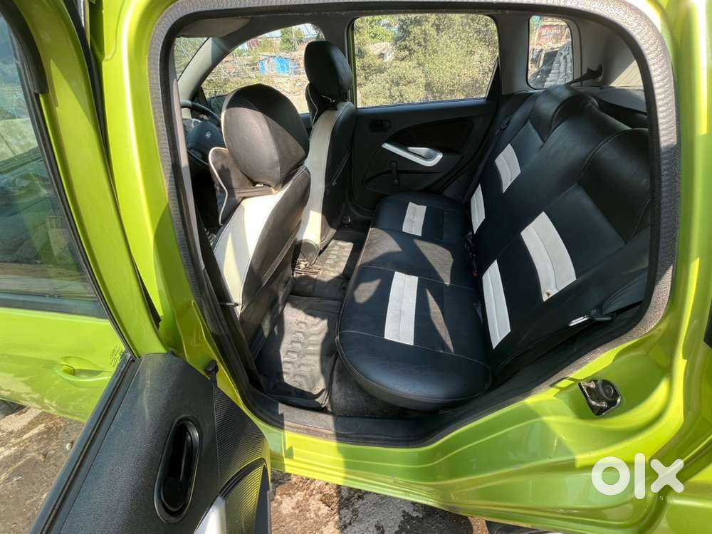 Ford Figo Petrol 2012