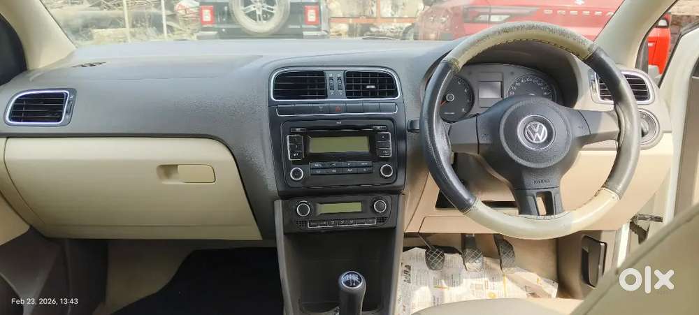 Volkswagen Vento  Highline Plus Petrol 2012