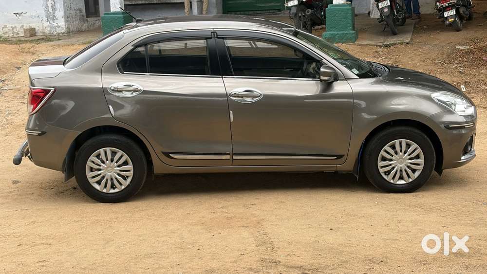Maruti Suzuki Dzire 1.2 Vxi, 2023, Petrol