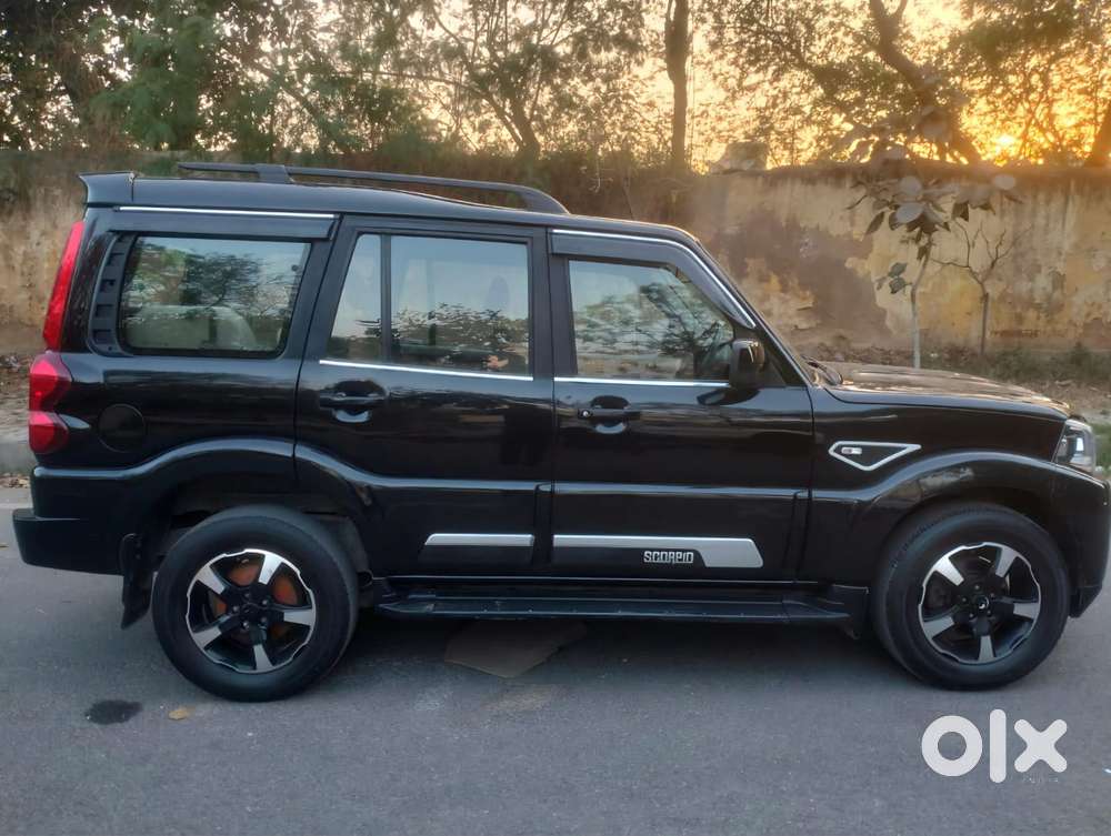 Mahindra Scorpio Classic 2.2 S 11 Mt 7 Str, 2023, Diesel