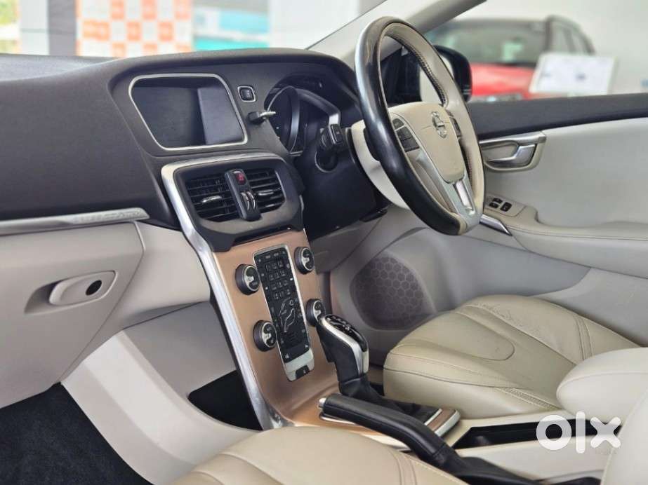 Volvo V40 Cross Country D3, 2016, Diesel