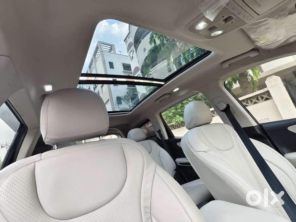 Mahindra Xuv700 2.2 Ax 3 Diesel Mt 5 Str, 2024, Diesel