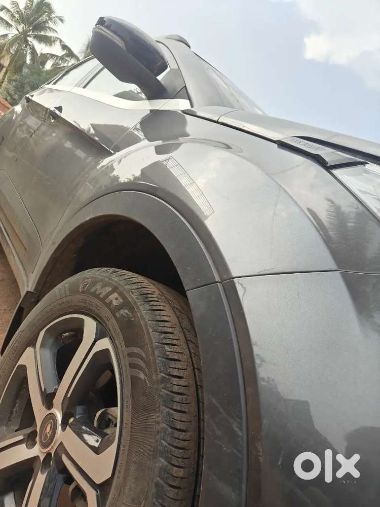 Tata Nexon With Sunroof & Extended Warranty