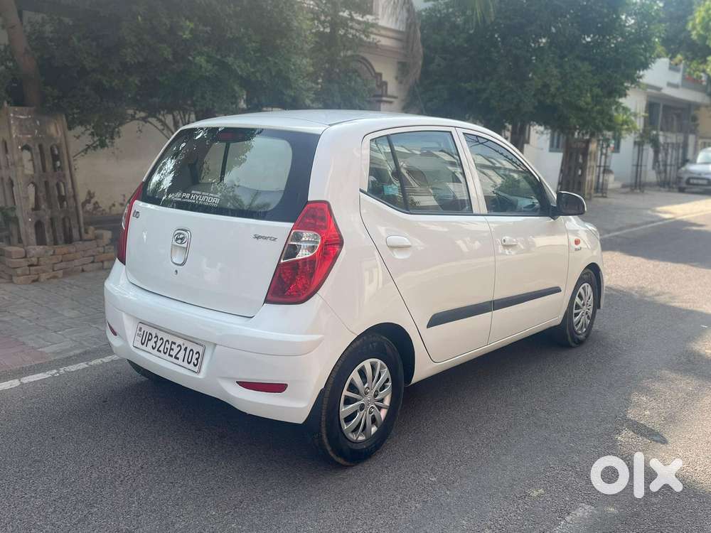 Hyundai I10 Sportz, 2015, Petrol