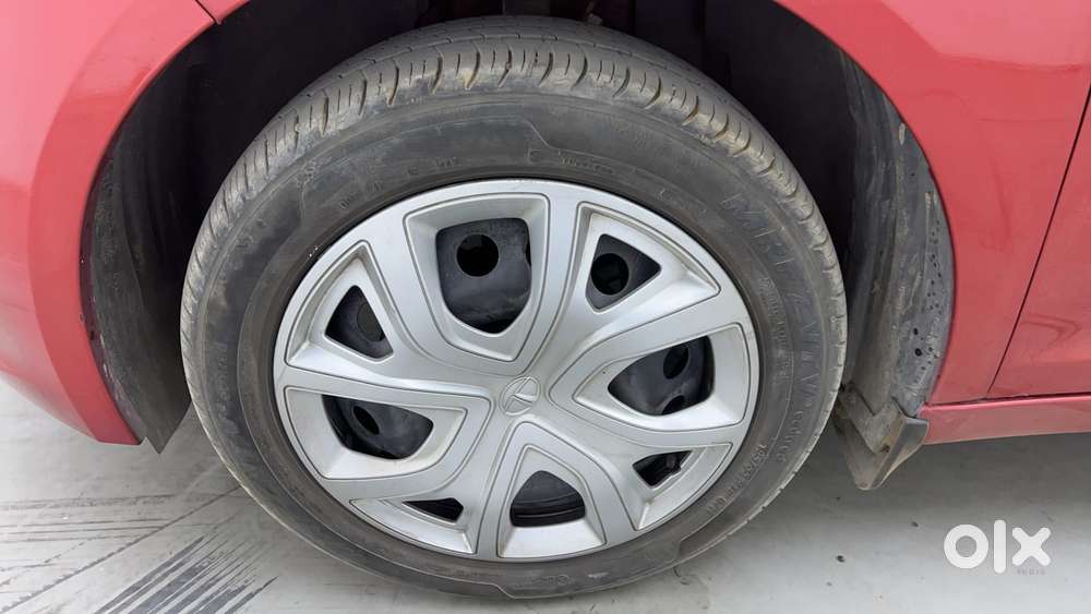 Tata Altroz 1.2 Xt, 2022, Petrol