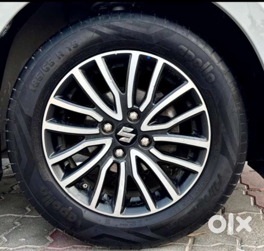Maruti Suzuki Swift Dzire Amt Zdi, 2017, Diesel