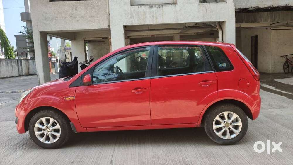 Ford Figo Petrol Zxi, 2011, Petrol