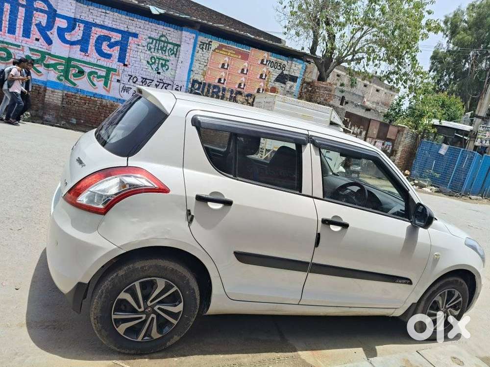 Maruti Suzuki Swift Lxi, 2014, Cng & Hybrids