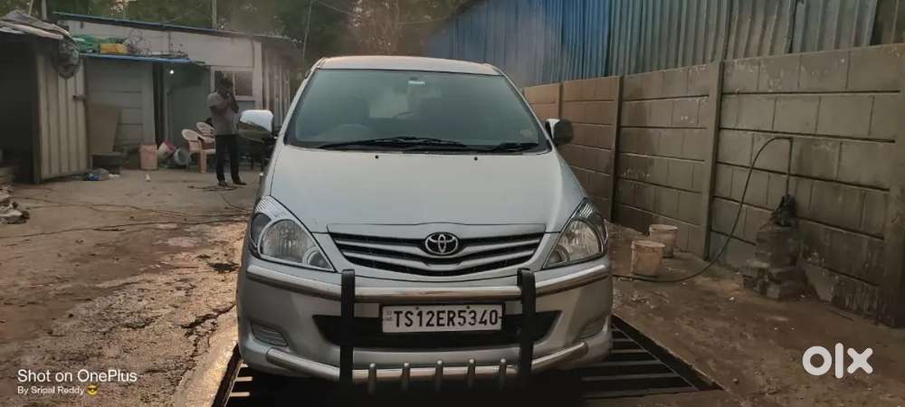Toyota Innova 2011 Diesel Well Maintained