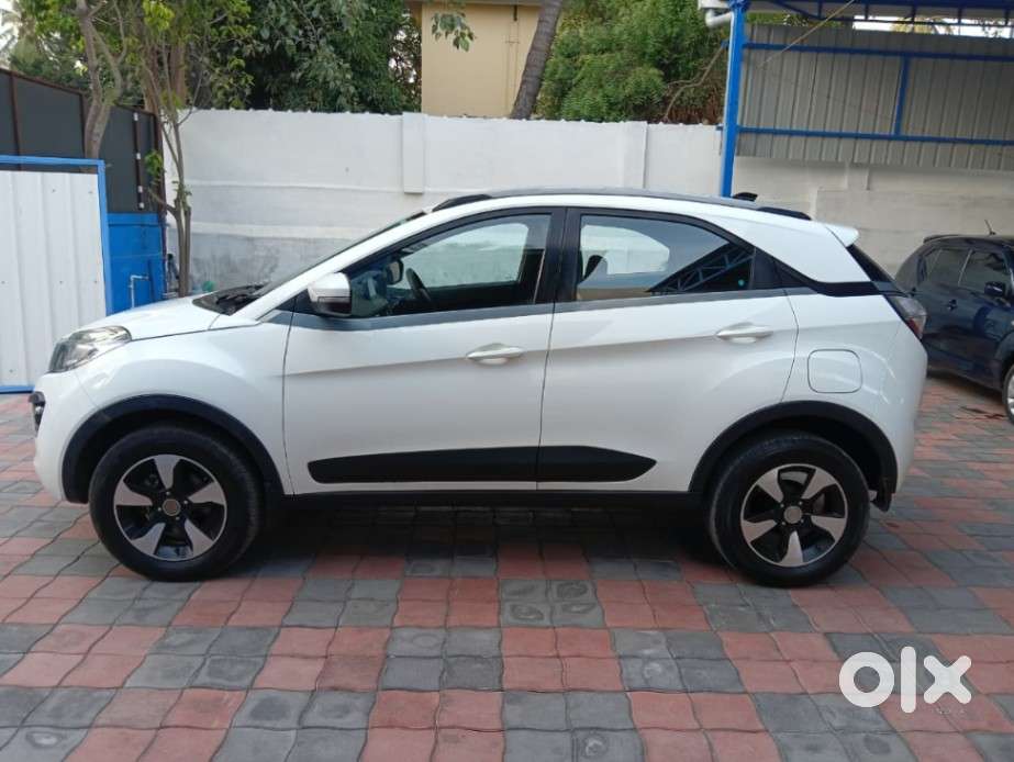 Tata Nexon 1.2 Revotron Xza Plus, 2019, Petrol