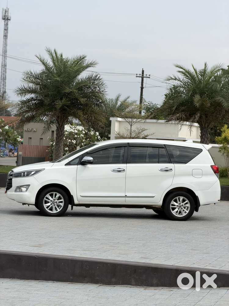 Toyota Innova Crysta 2.4 V 7 Str, 2018, Diesel