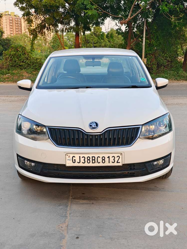 Skoda Rapid 1.0 Ambition Tsi At, 2021, Petrol