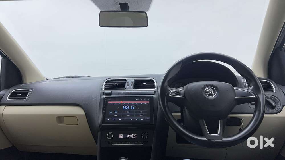 Skoda Rapid 1.6 Mpi At Ambition, 2017, Petrol