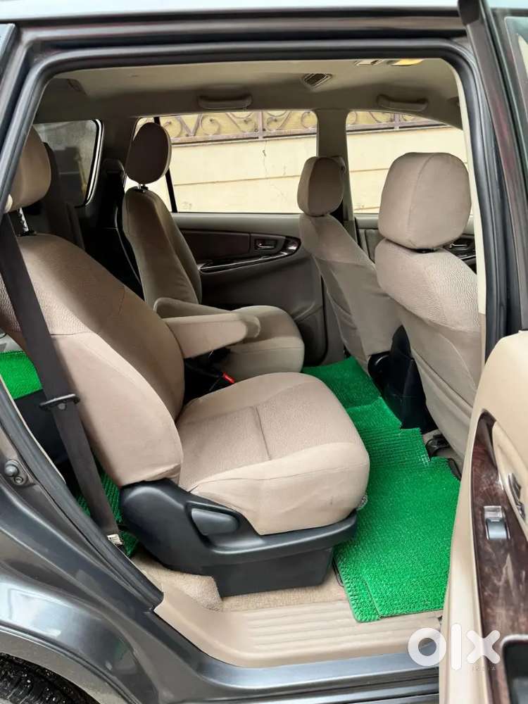 Toyota Innova 2.5 V