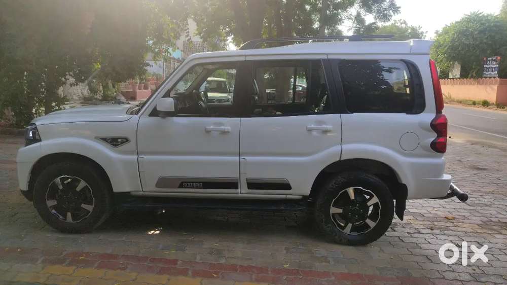 Mahindra Scorpio Classic 2025 Brand New Showroom Condition