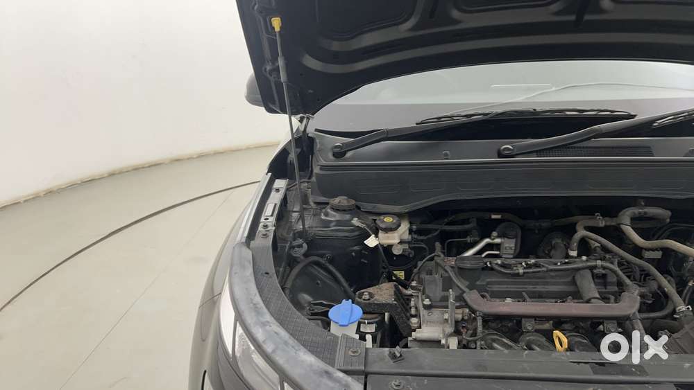 Hyundai Venue S (o) 1.2 Petrol Knight Edition, 2023, Petrol