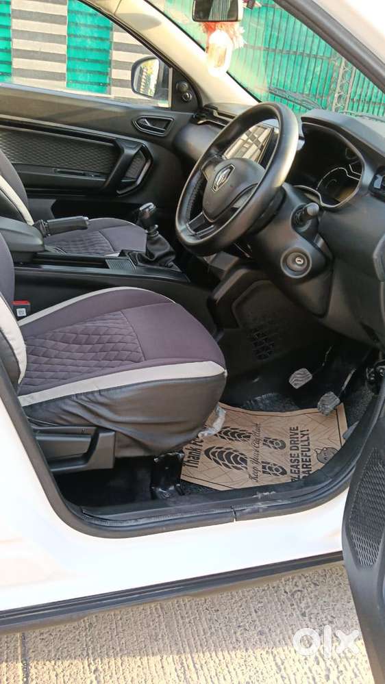 Renault Kiger Rxe, 2022, Petrol