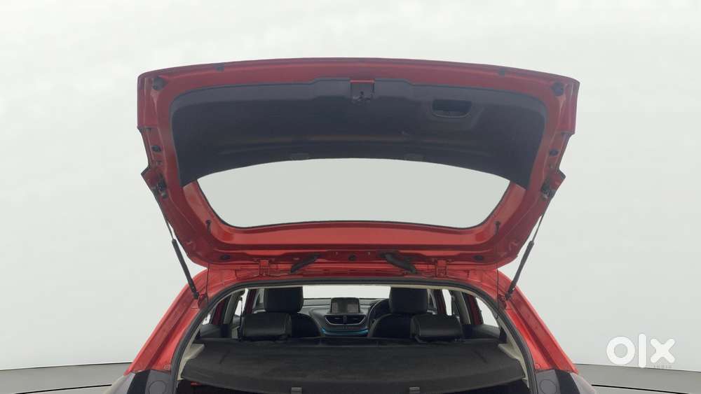 Tata Altroz Xz, 2023, Petrol