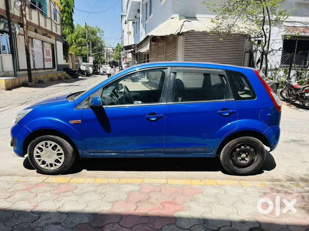 Ford Figo Zxi  2013 Petrol Well Maintained