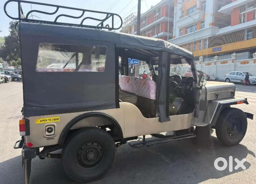 Mahindra Jeep 2010 Diesel 82000 Km Driven