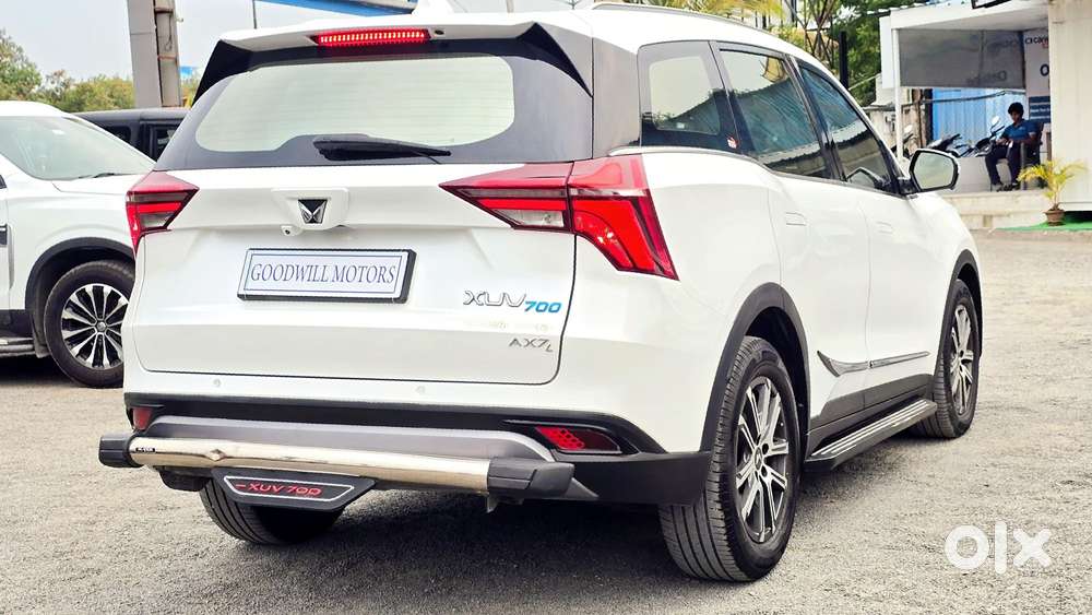 Mahindra Xuv700 2.2 Ax 7 Diesel At Luxury Pack Str Awd, 2022, Diesel