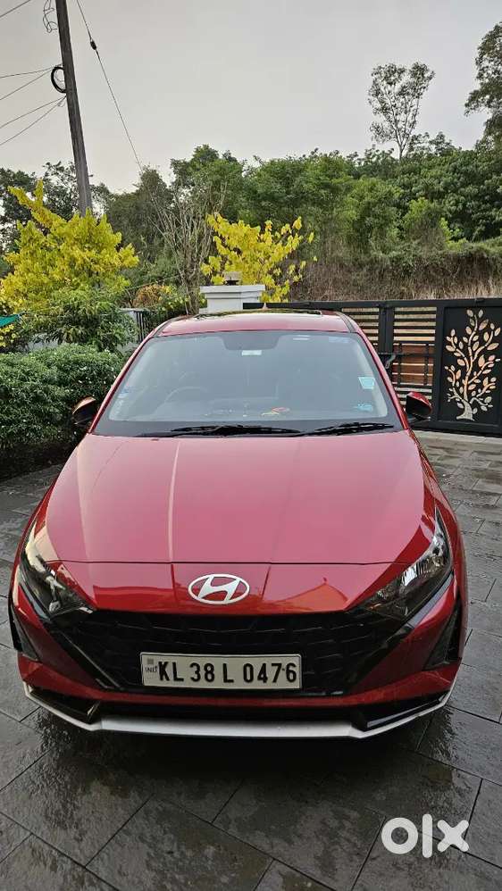 I20 Sportz Optional With Sunroof