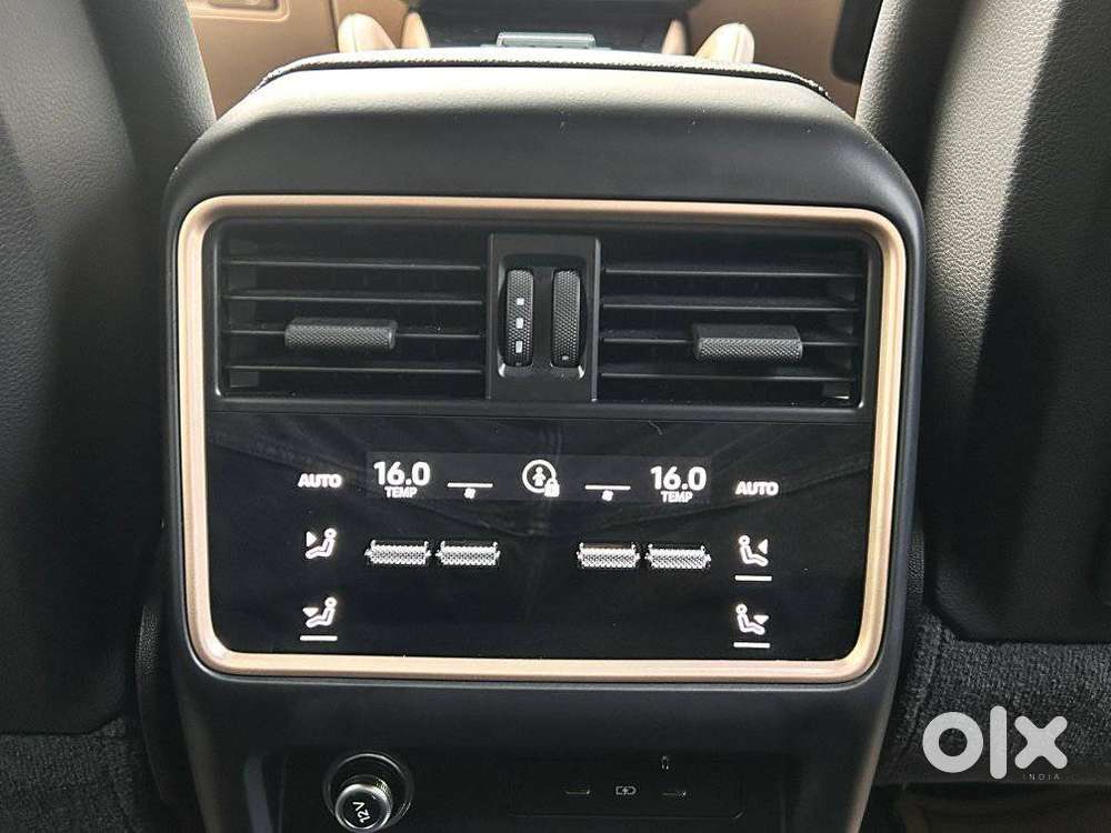 Porsche Cayenne Base, 2025, Petrol