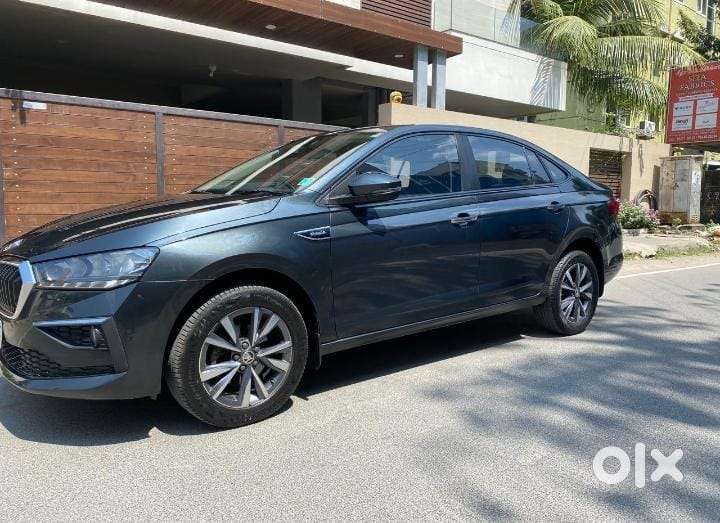 Skoda Slavia 1.0 Ambition Tsi At, 2023, Petrol