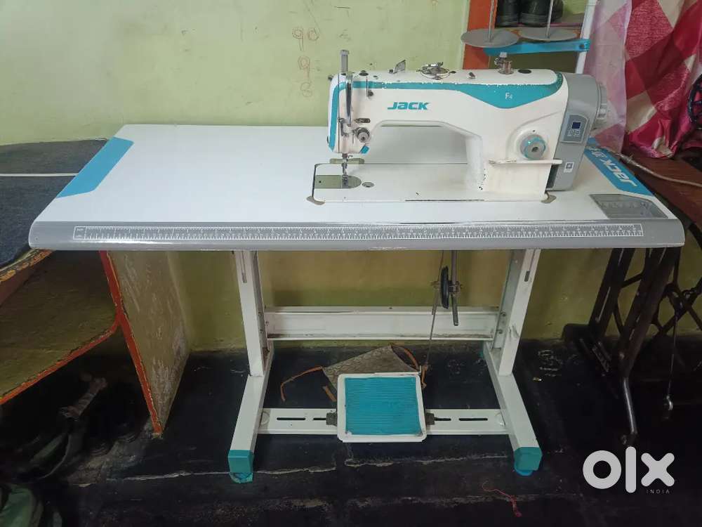Jack f4 sewing machines 2years old only stiching machine