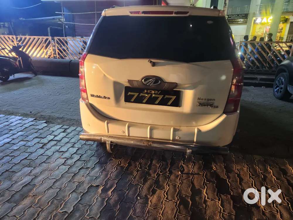 Mahindra Xuv500 2012 With 83000 Km Driven