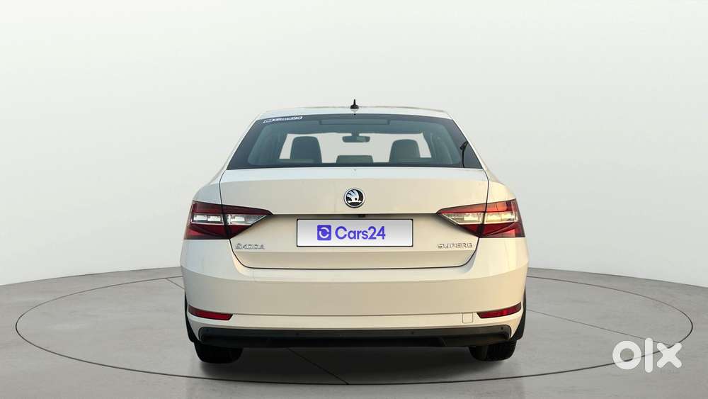 Skoda Superb Lk 1.8 Tsi At, 2016, Petrol