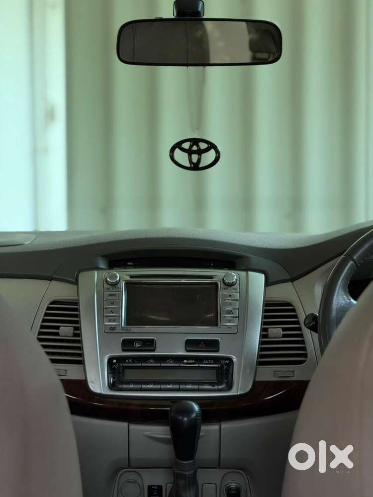 Toyota Innova 2012 Diesel Well Maintained