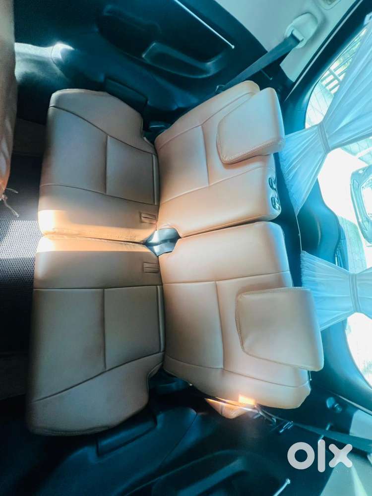 Toyota Innova Crysta 2.8 Gx At, 2016, Petrol