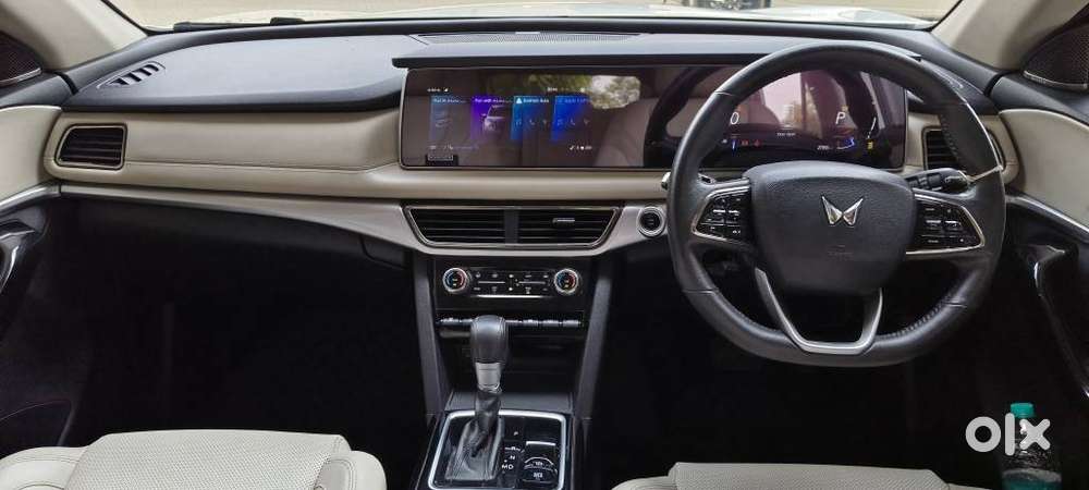 Mahindra Xuv700 Ax7 Luxury Pack Awd, 2024, Diesel