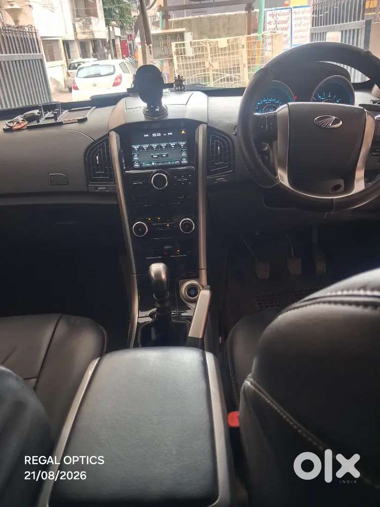 Mahindra Xuv500 2.2 W7 2019