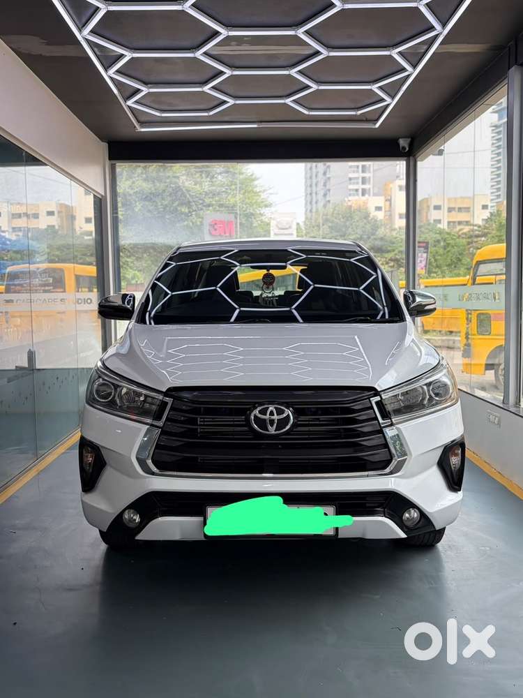 Toyota Innova Crysta 2017 Diesel Well Maintained