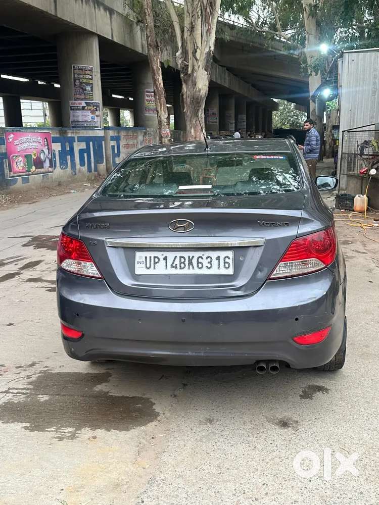 Hyundai Verna 2011