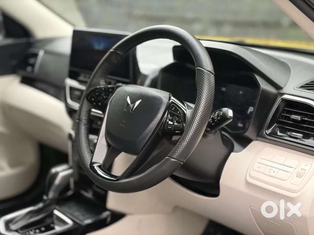 Mahindra Xuv 3xo Ax5l 1.2 Petrol At, 2024, Petrol