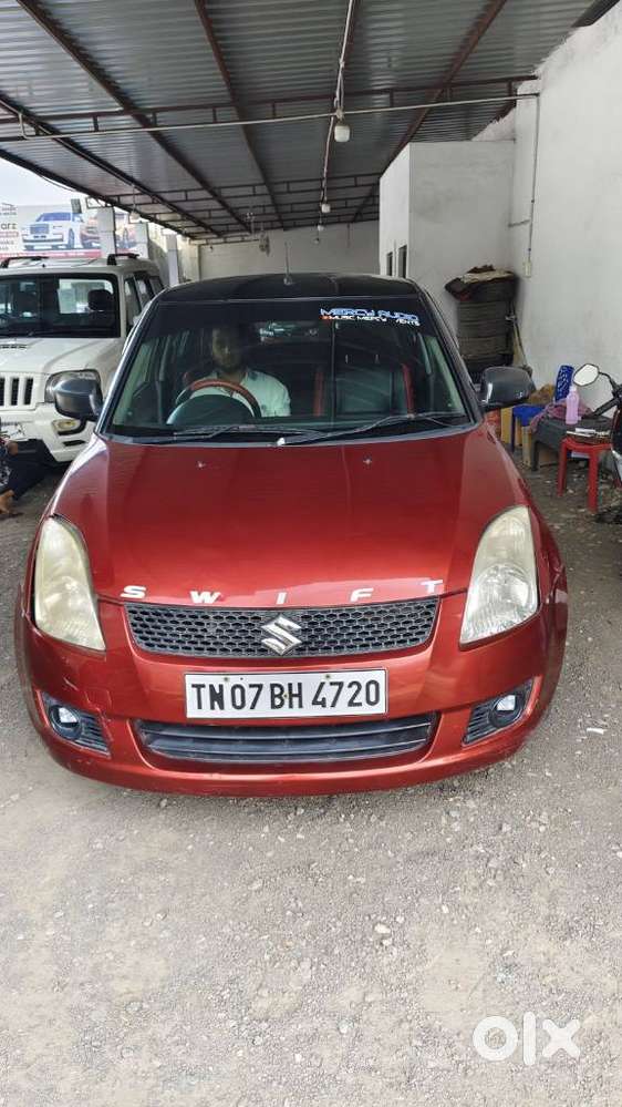 Maruti Suzuki Swift Vxi + Manual, 2010, Petrol